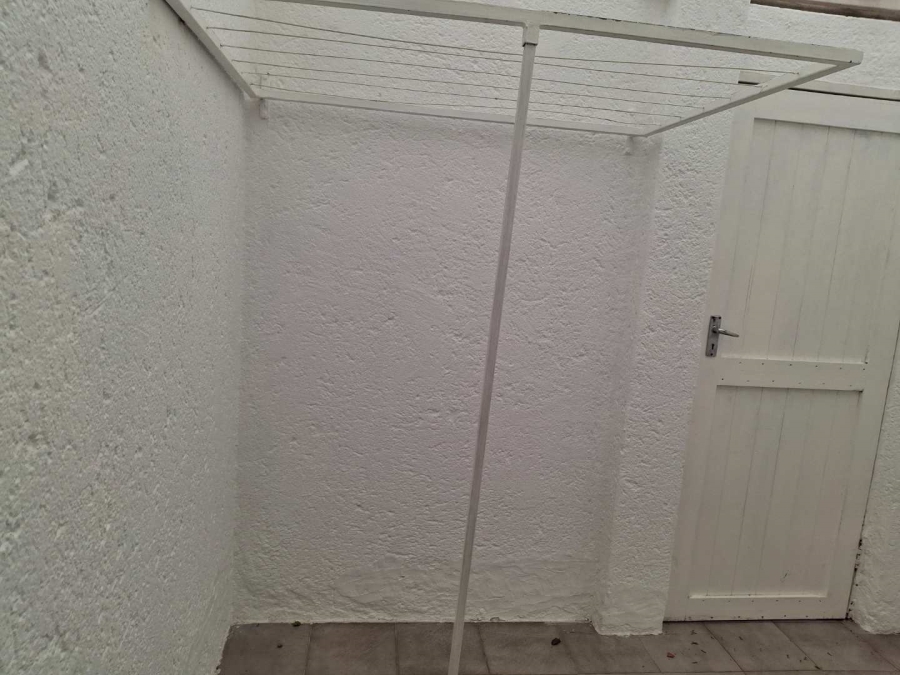 To Let 2 Bedroom Property for Rent in Morningside Gauteng
