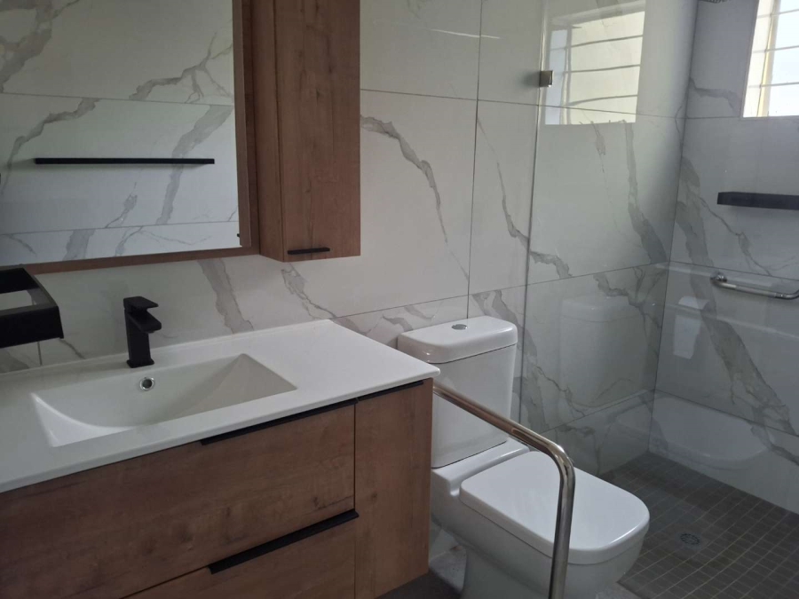 To Let 2 Bedroom Property for Rent in Morningside Gauteng