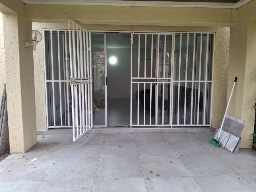 To Let 2 Bedroom Property for Rent in Morningside Gauteng