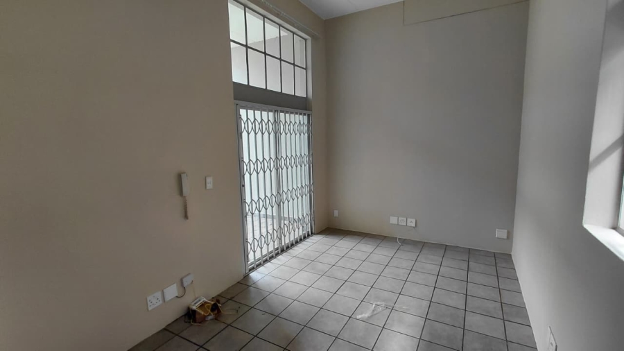 To Let 1 Bedroom Property for Rent in Houghton Gauteng