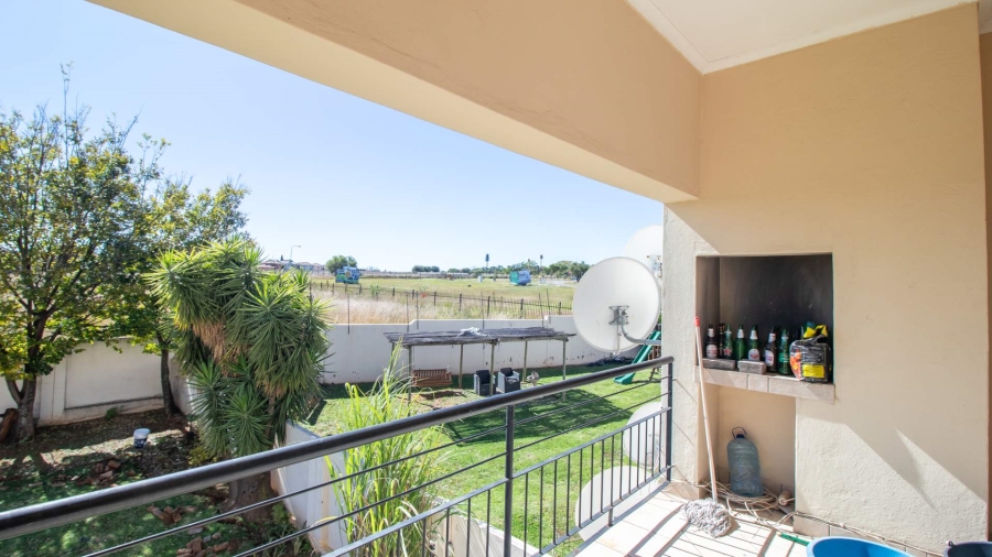 3 Bedroom Property for Sale in Country View Gauteng