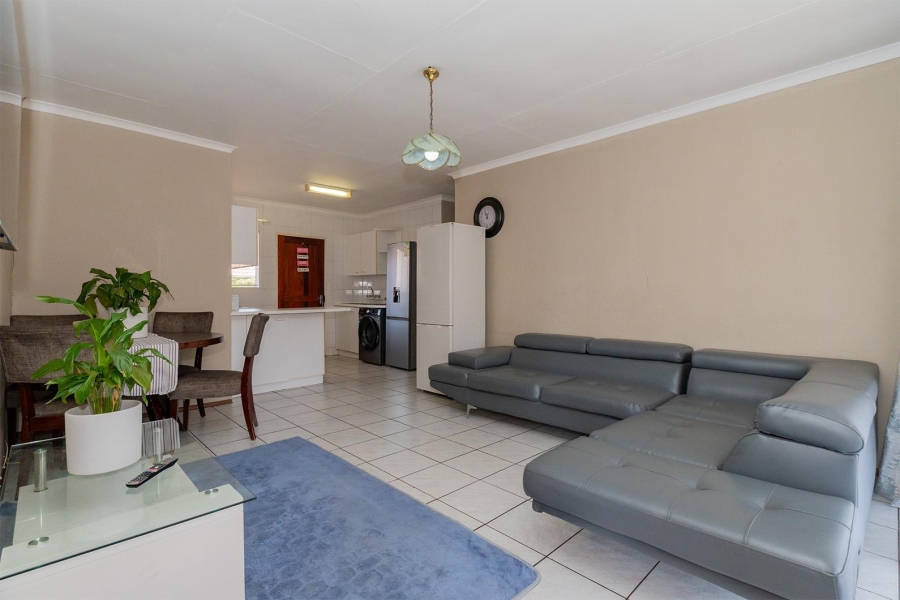 To Let 3 Bedroom Property for Rent in Birchleigh Gauteng