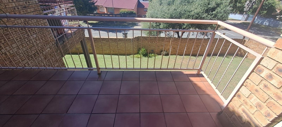 2 Bedroom Property for Sale in Elandspark Gauteng