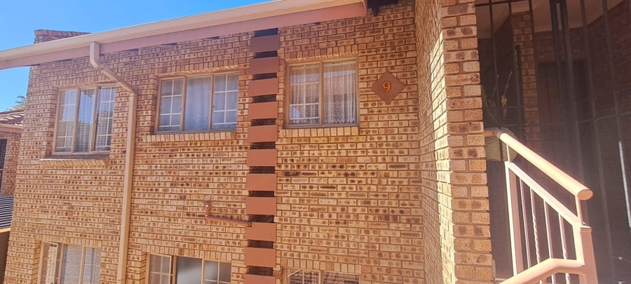 2 Bedroom Property for Sale in Elandspark Gauteng