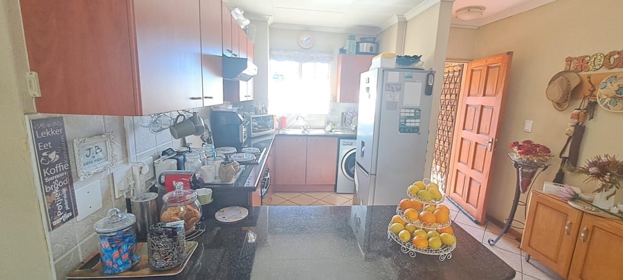 2 Bedroom Property for Sale in Elandspark Gauteng