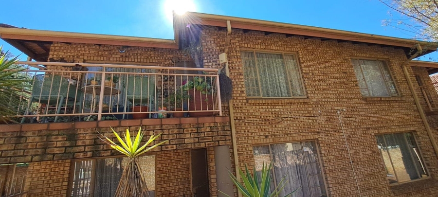 2 Bedroom Property for Sale in Elandspark Gauteng