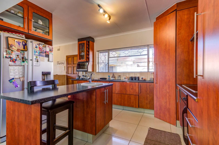 3 Bedroom Property for Sale in Parkhill Gardens Gauteng
