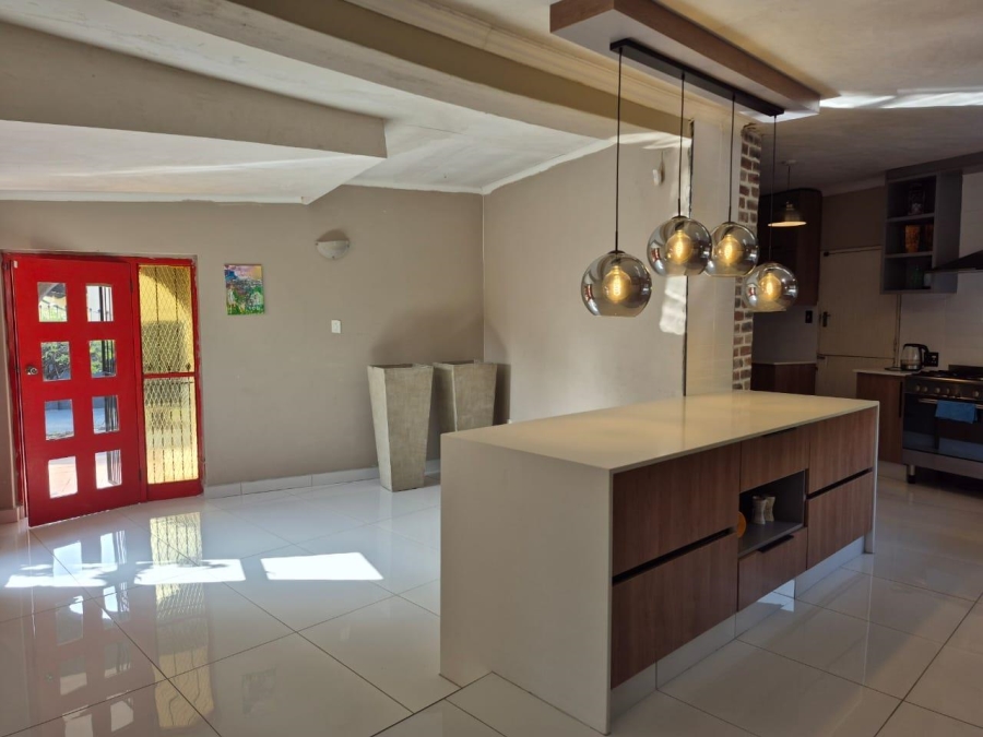4 Bedroom Property for Sale in Brackenhurst Gauteng