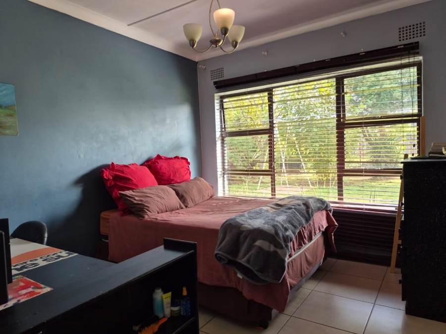 4 Bedroom Property for Sale in Brackenhurst Gauteng
