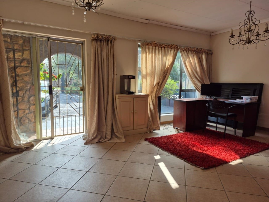 4 Bedroom Property for Sale in Brackenhurst Gauteng