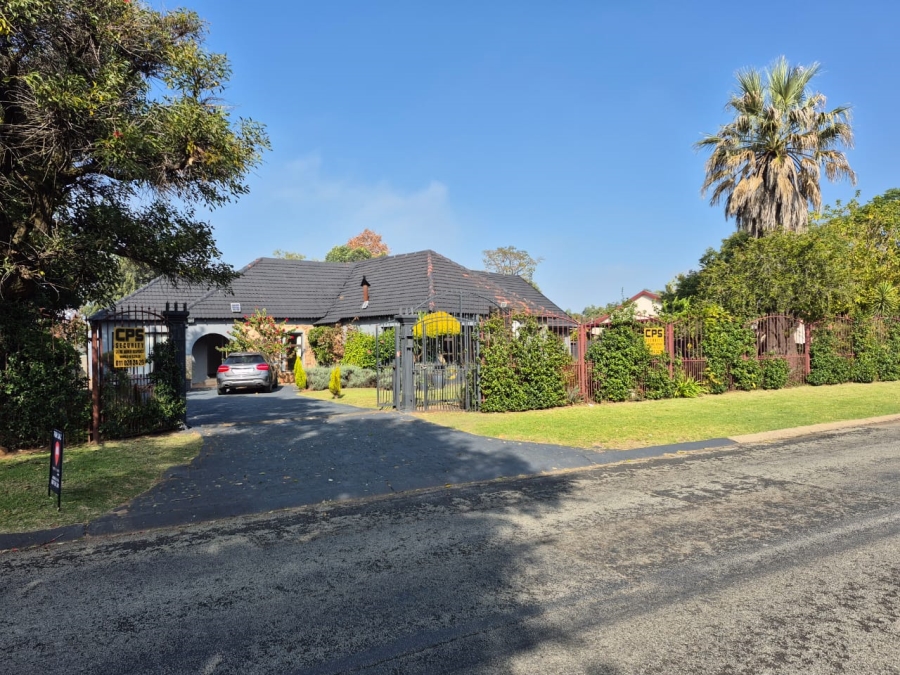 4 Bedroom Property for Sale in Brackenhurst Gauteng