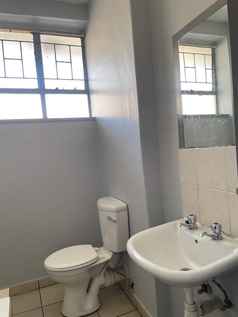 To Let 2 Bedroom Property for Rent in Sunnyside Gauteng