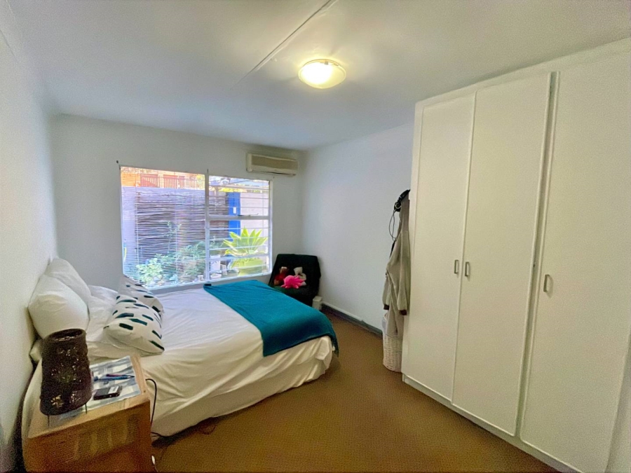 5 Bedroom Property for Sale in Faerie Glen Gauteng