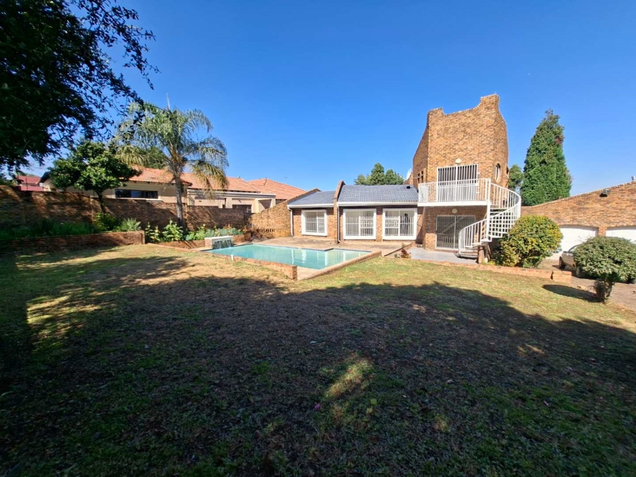 To Let 3 Bedroom Property for Rent in Sunninghill Gauteng