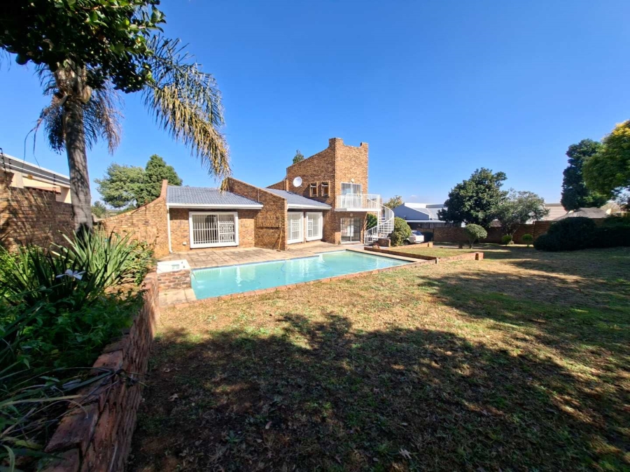 To Let 3 Bedroom Property for Rent in Sunninghill Gauteng