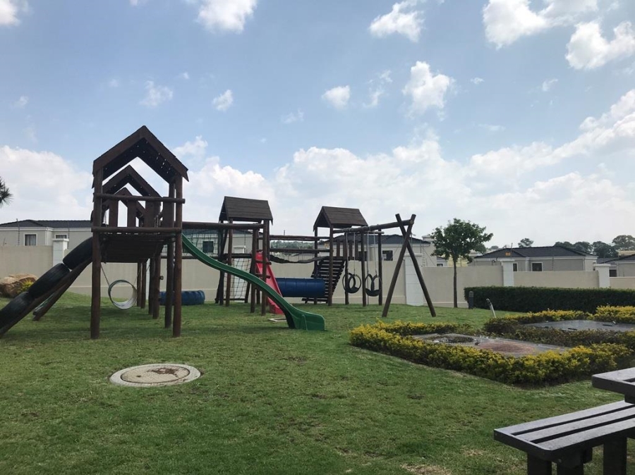 To Let 3 Bedroom Property for Rent in Craigavon Gauteng