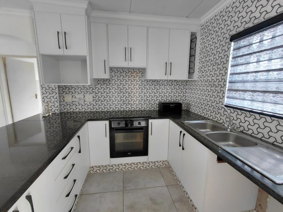 To Let 2 Bedroom Property for Rent in Dainfern Gauteng