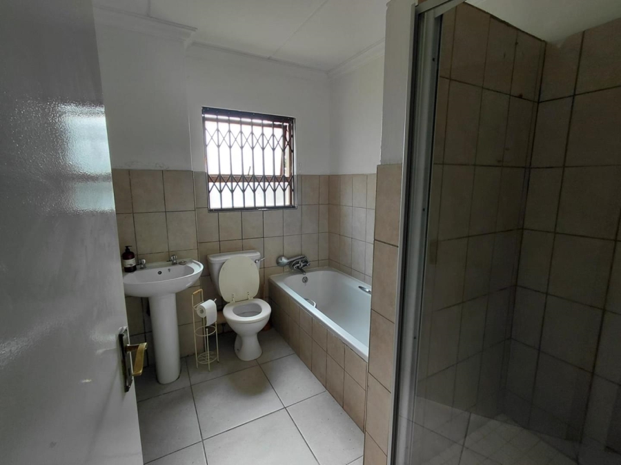 To Let 2 Bedroom Property for Rent in Dainfern Gauteng