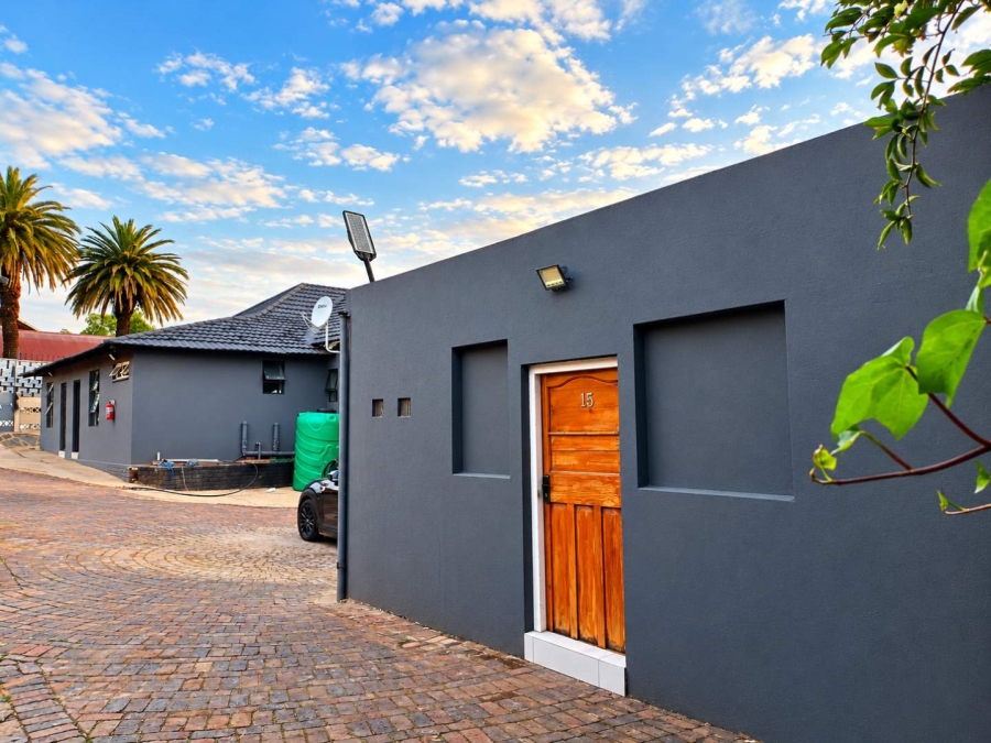 18 Bedroom Property for Sale in Melville Gauteng