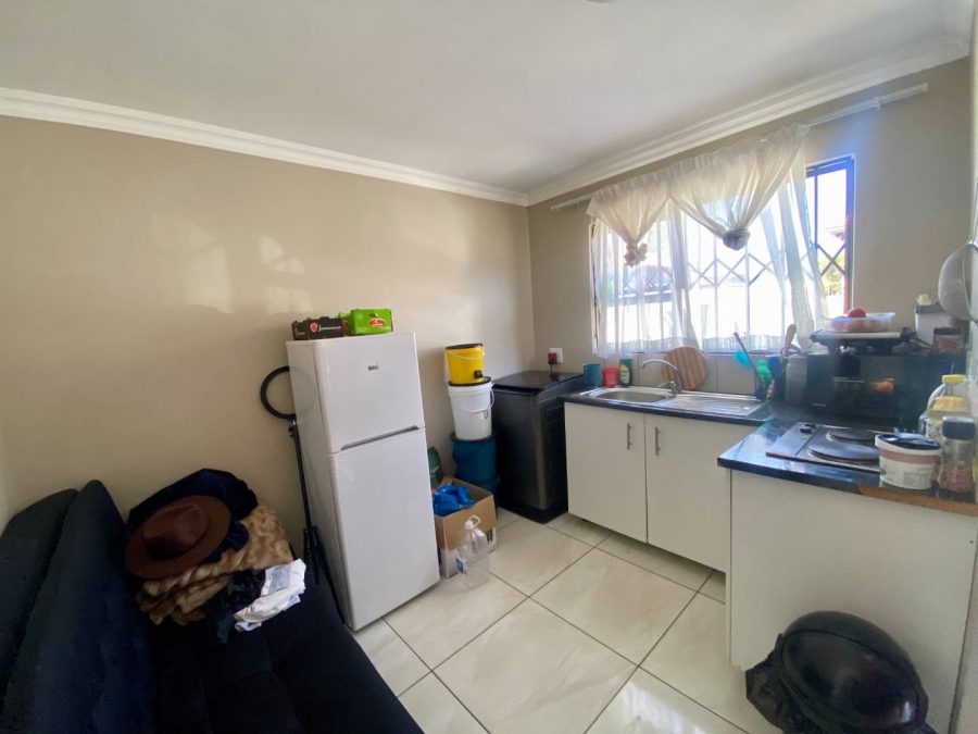 To Let 1 Bedroom Property for Rent in Goudrand Gauteng