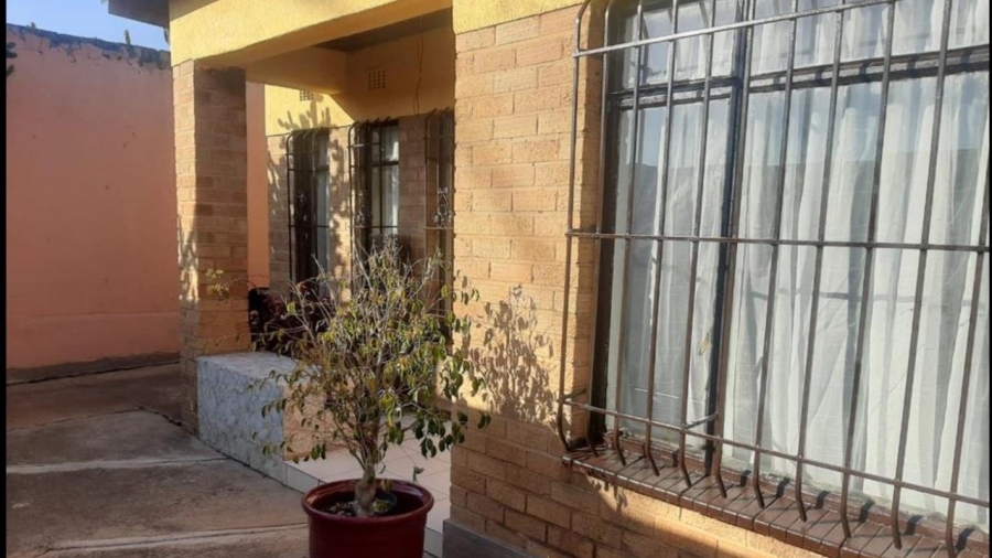2 Bedroom Property for Sale in Pimville Gauteng
