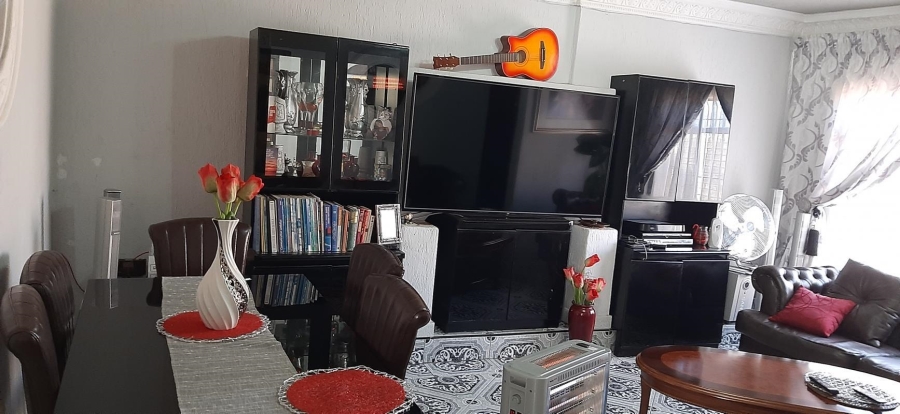 2 Bedroom Property for Sale in Pimville Gauteng