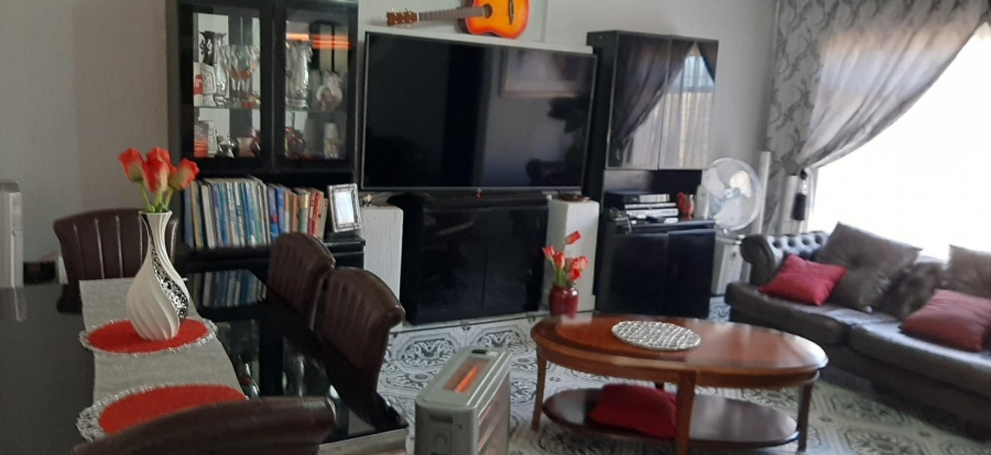 2 Bedroom Property for Sale in Pimville Gauteng