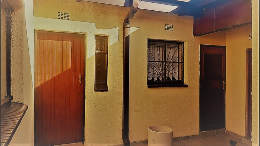 2 Bedroom Property for Sale in Pimville Gauteng