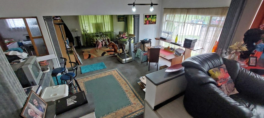 4 Bedroom Property for Sale in Verwoerdpark Gauteng