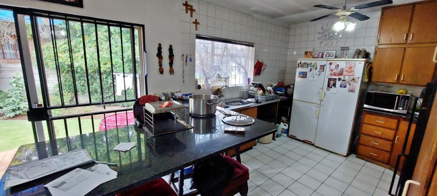4 Bedroom Property for Sale in Verwoerdpark Gauteng