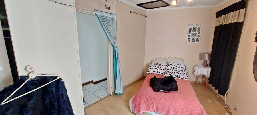 4 Bedroom Property for Sale in Verwoerdpark Gauteng