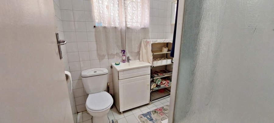 4 Bedroom Property for Sale in Verwoerdpark Gauteng