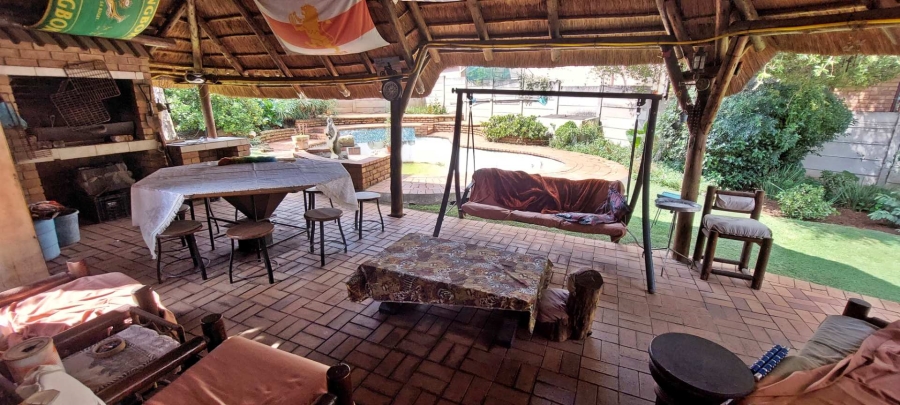 4 Bedroom Property for Sale in Verwoerdpark Gauteng