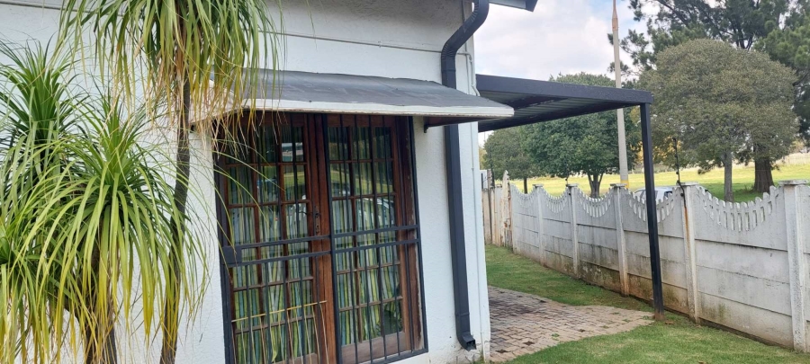 4 Bedroom Property for Sale in Verwoerdpark Gauteng