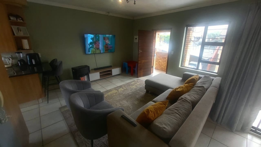 2 Bedroom Property for Sale in Meyersdal Gauteng