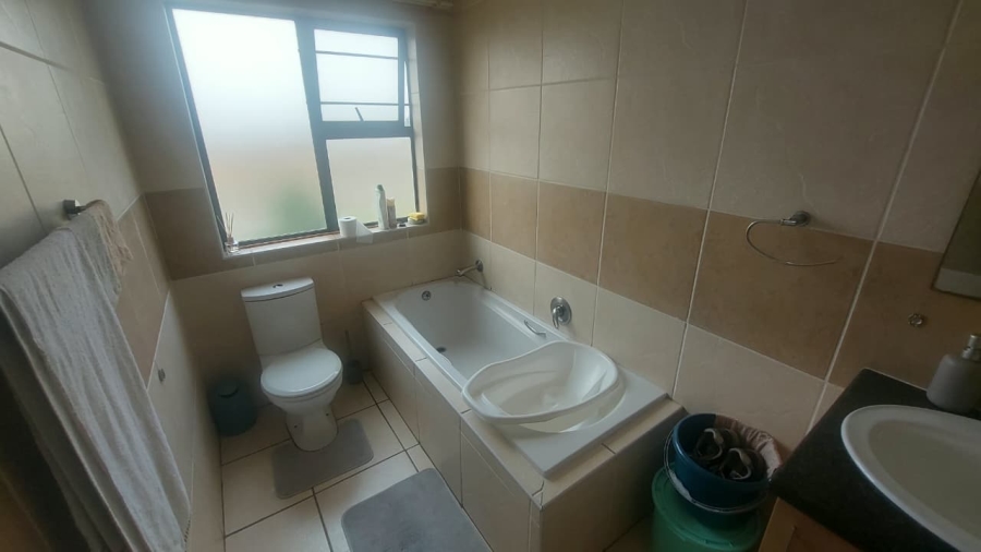 2 Bedroom Property for Sale in Meyersdal Gauteng