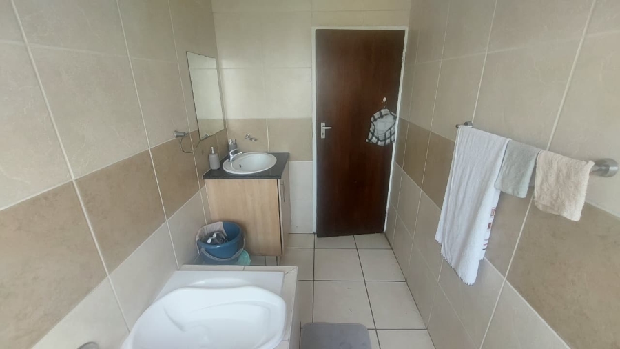 2 Bedroom Property for Sale in Meyersdal Gauteng