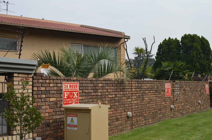 4 Bedroom Property for Sale in Brackendowns Gauteng