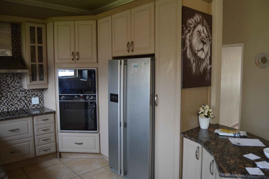 4 Bedroom Property for Sale in Brackendowns Gauteng