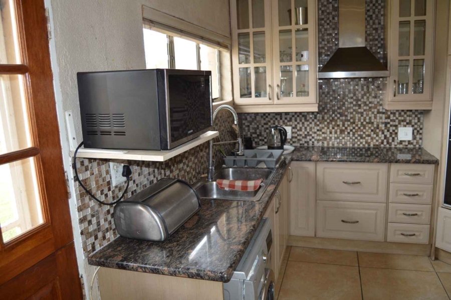 4 Bedroom Property for Sale in Brackendowns Gauteng