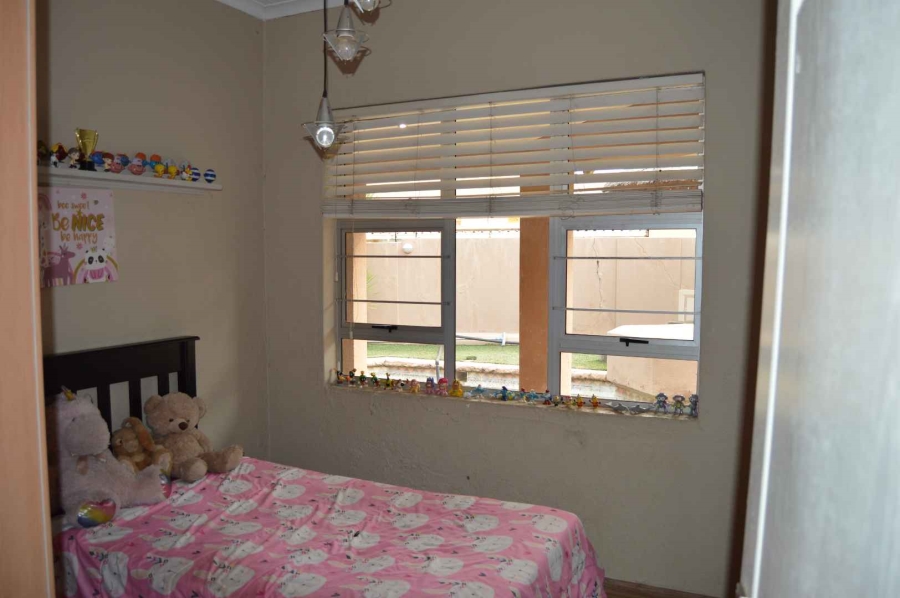 4 Bedroom Property for Sale in Brackendowns Gauteng