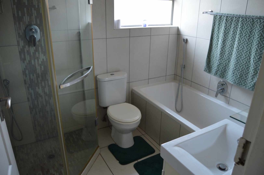 4 Bedroom Property for Sale in Brackendowns Gauteng