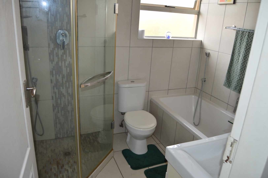 4 Bedroom Property for Sale in Brackendowns Gauteng