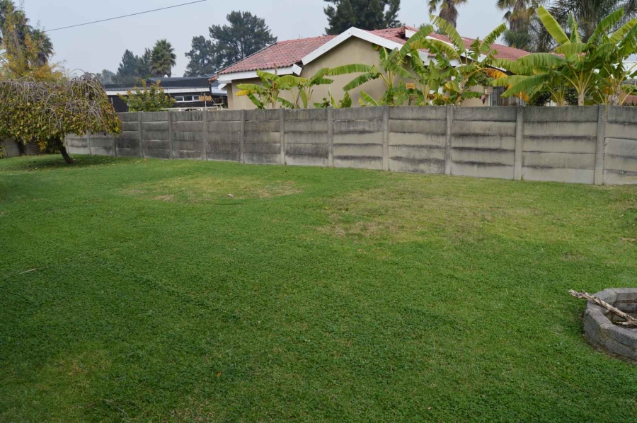 4 Bedroom Property for Sale in Brackendowns Gauteng
