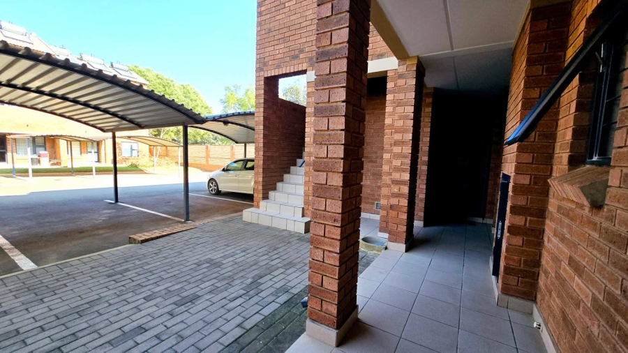 2 Bedroom Property for Sale in Olympus Gauteng