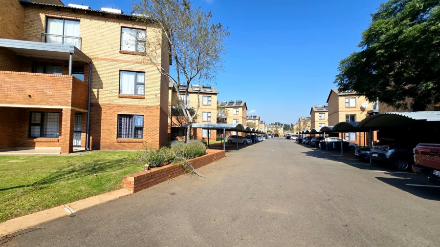 2 Bedroom Property for Sale in Olympus Gauteng