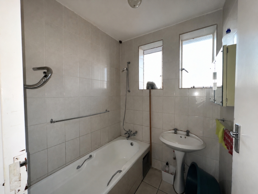 2 Bedroom Property for Sale in Sunnyside Gauteng