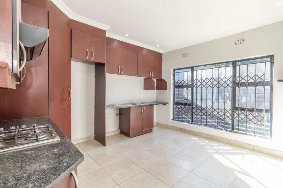 2 Bedroom Property for Sale in Blairgowrie Gauteng