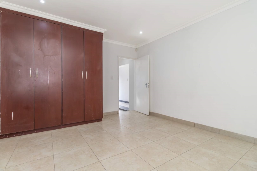 2 Bedroom Property for Sale in Blairgowrie Gauteng