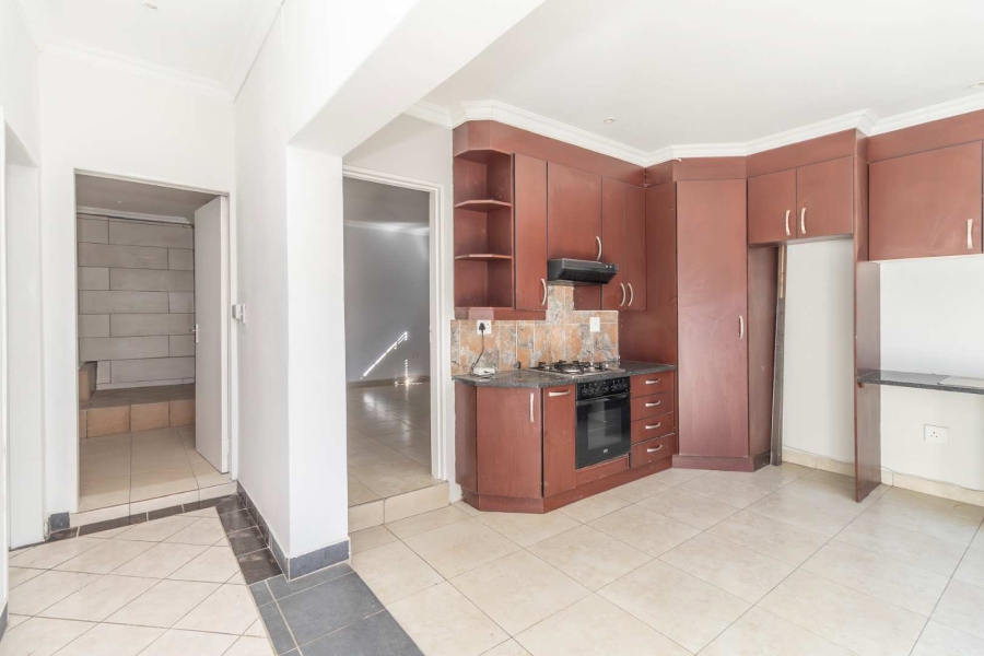 2 Bedroom Property for Sale in Blairgowrie Gauteng